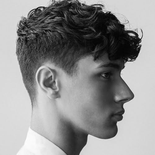 CORTE DE PELO RIZADO HOMBRE PALMA DE MALLORCA ULTIMAS TENDENCIAS PELUQUERIA MOURE (26)