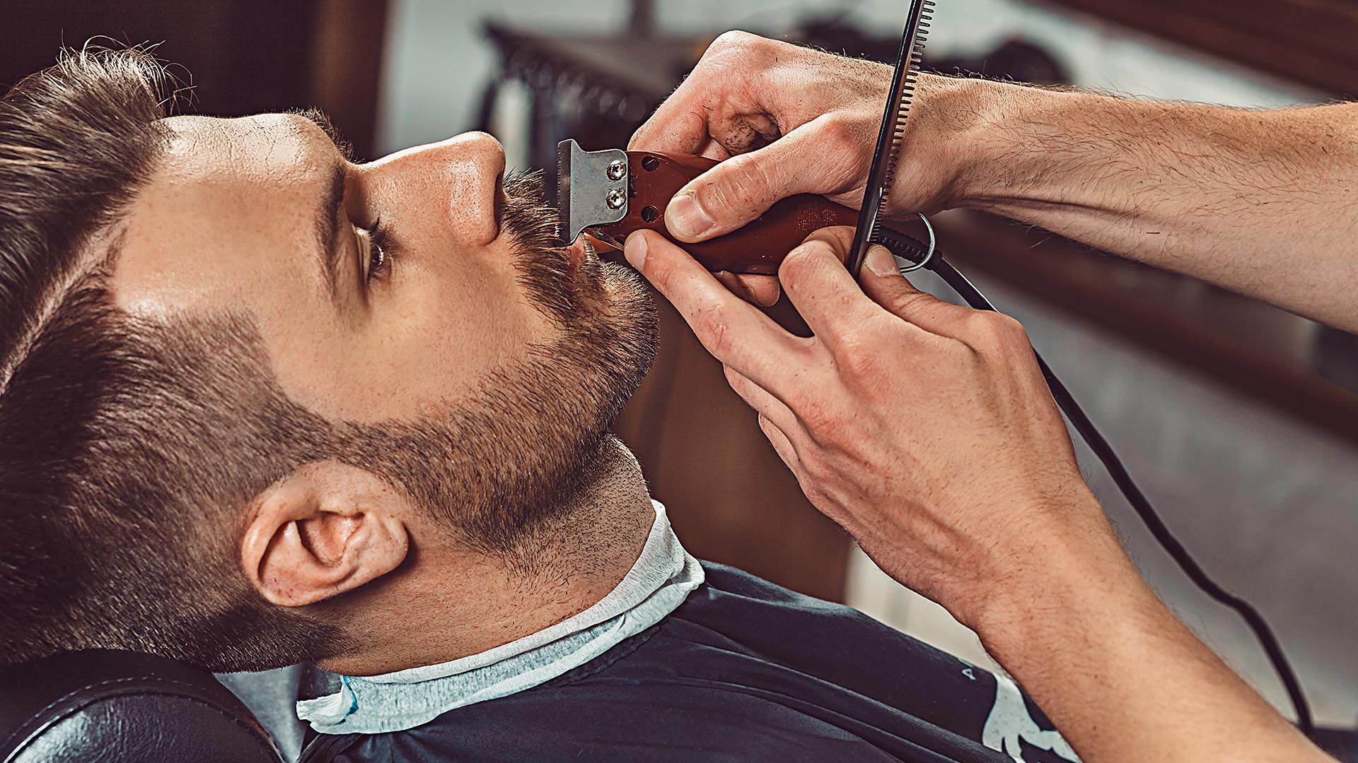 PELUQUERIA-HOMBRE-BARBERIA-MALLORCA-MOURE