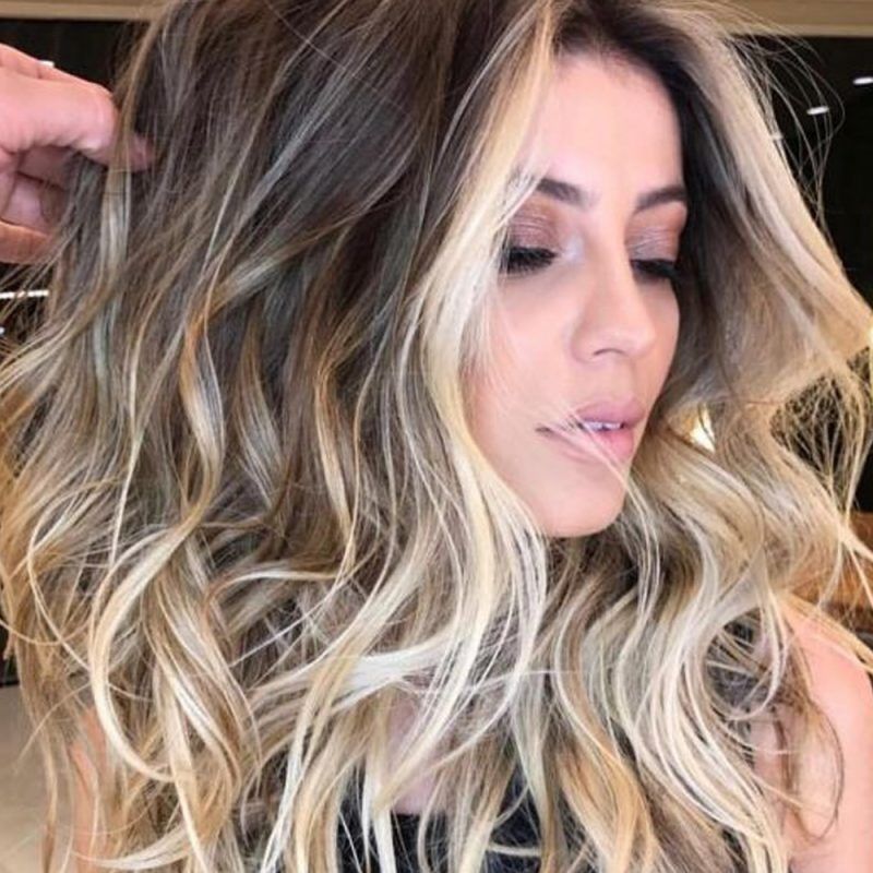 CALIFORNIANAS FRONTAL CLARO Y PUNTAS TENDENCIAS