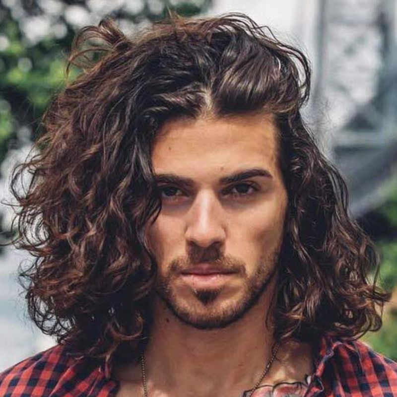CORTE DE PELO RIZADO HOMBRE PALMA DE MALLORCA ULTIMAS TENDENCIAS PELUQUERIA MOURE (20)