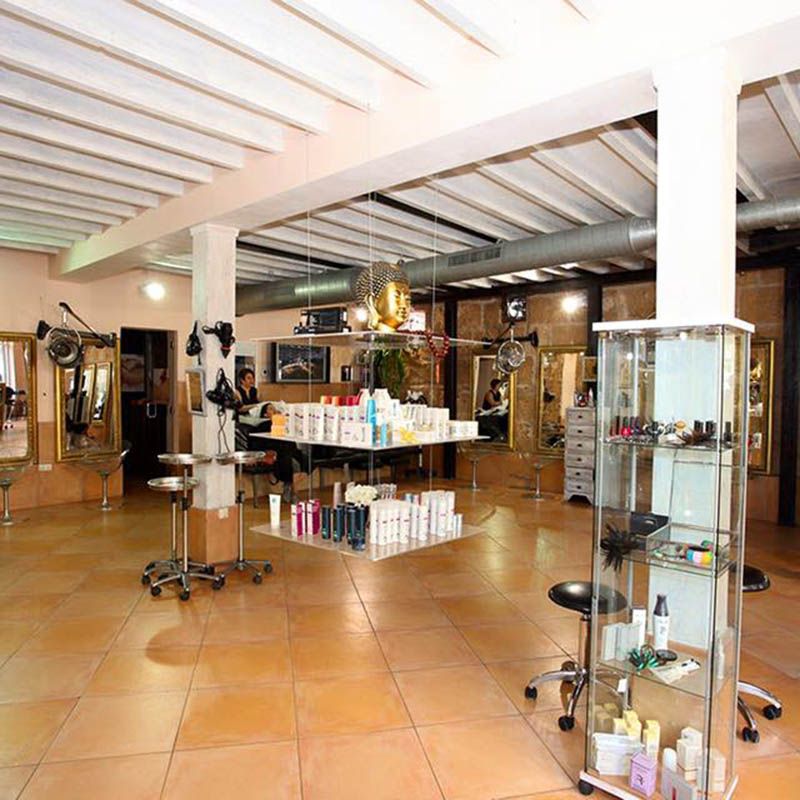 FOTOS DE PELUQUERIA Y CENTRO DE ESTETICA MOURE HECHAS POR CLIENTES EN MALLORCA (32)