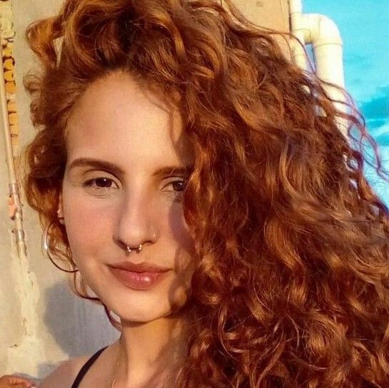 MECHAS Y COLORES ROJIZOS ,COBRIZOS Y PELIROJO ,PELUQUERIA MOURE MALLORCA PELO RIZADO (4)
