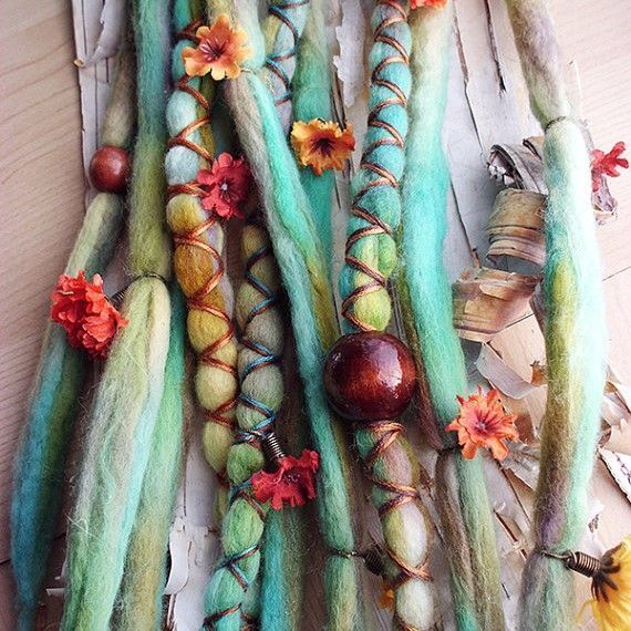 RASTAS PELUQUERIA MOURE MALLORCA ,ADORNOS , (4)