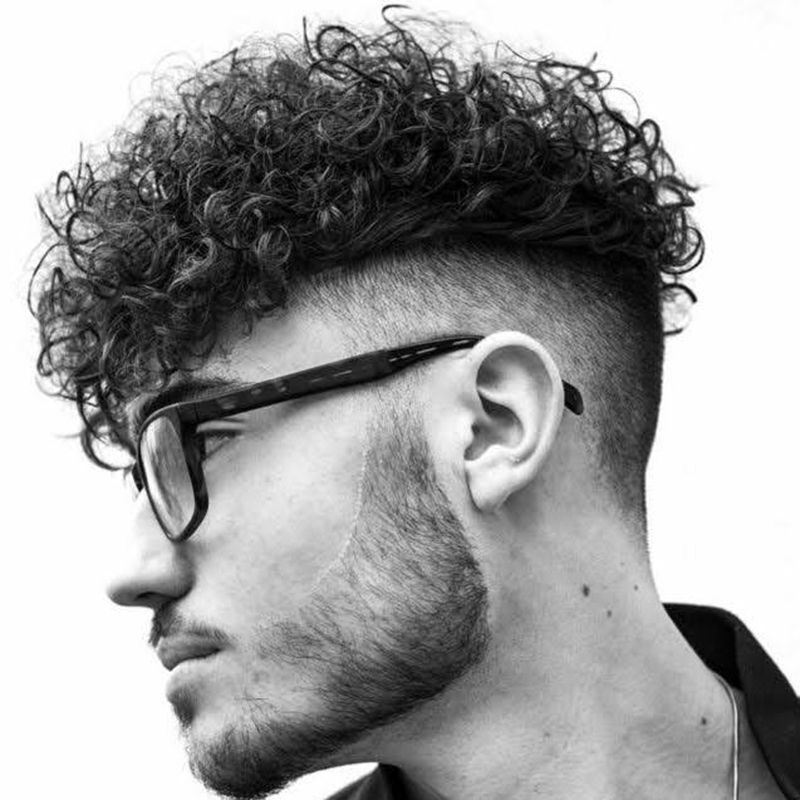 CORTE DE PELO RIZADO HOMBRE PALMA DE MALLORCA ULTIMAS TENDENCIAS PELUQUERIA MOURE (3)