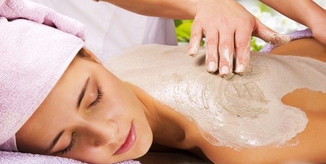 TRATAMIENTO DE ACNE EN LA ESPALDA MALLORCA CENTROS MOURE (1)